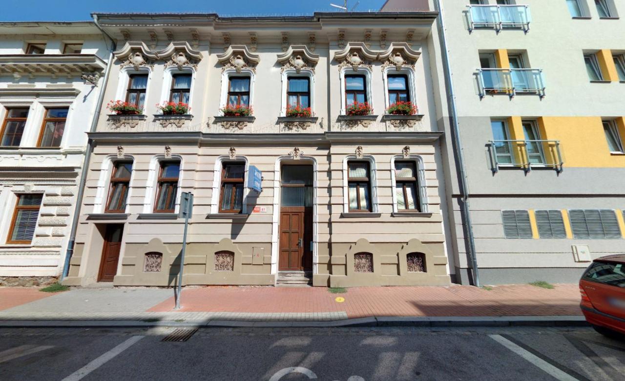 Apartmany - Penzion Smetanka Ceske Budejovice Extérieur photo