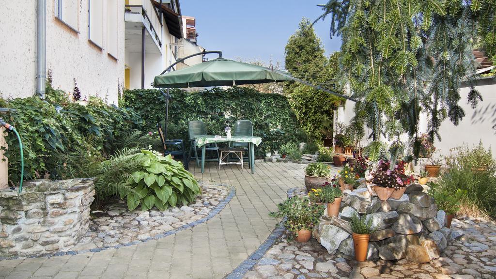 Apartmany - Penzion Smetanka Ceske Budejovice Extérieur photo