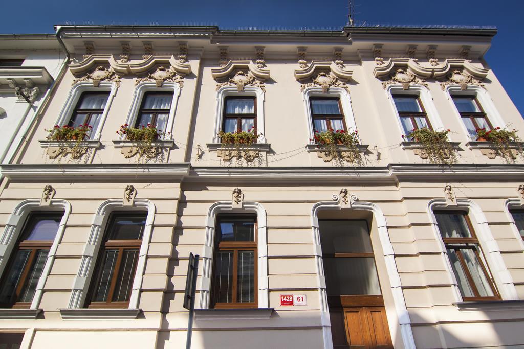 Apartmany - Penzion Smetanka Ceske Budejovice Extérieur photo